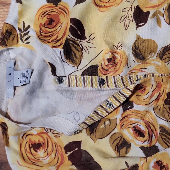 CAbi Fall Cardigan Sweater No show snap Button Front size Small - Picture 3 of 5